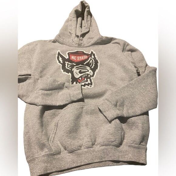 NC State youth XL distressed sweatshirt in excellent condition see pic - Picture 1 of 1